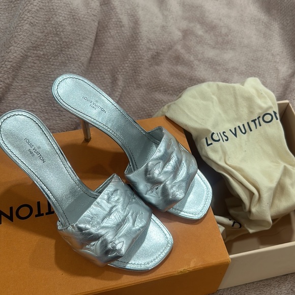 Louis Vuitton silver revival mule size 38 - Picture 2 of 2
